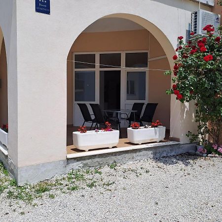 Apartman Darija 2 Podstrana Bagian luar foto