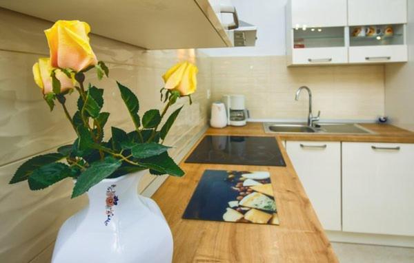 Apartman Darija 2 Podstrana Bagian luar foto