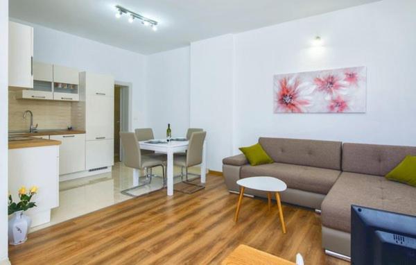 Apartman Darija 2 Podstrana Bagian luar foto