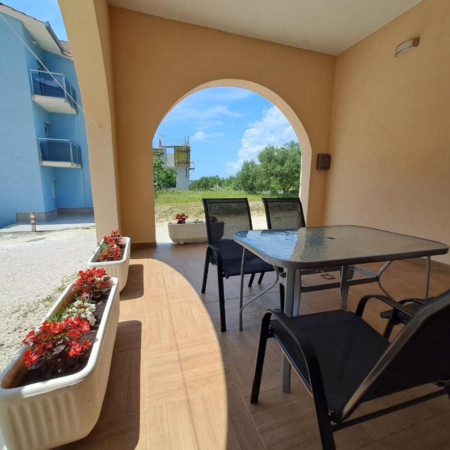 Apartman Darija 2 Podstrana Bagian luar foto