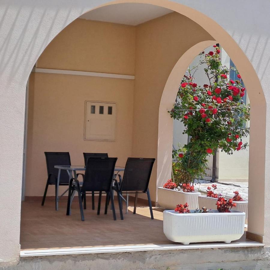 Apartman Darija 2 Podstrana Bagian luar foto