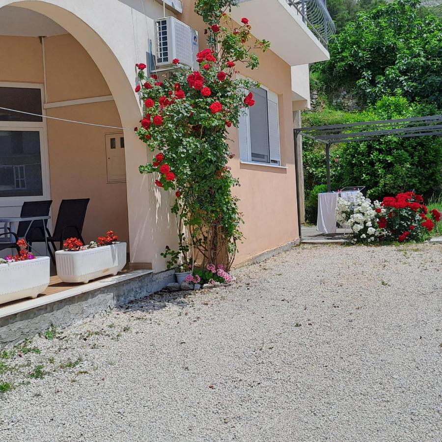 Apartman Darija 2 Podstrana Bagian luar foto